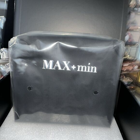 MAX+min The Brooklyn Leather Shoulder Bag Olive - Picture 8 of 17